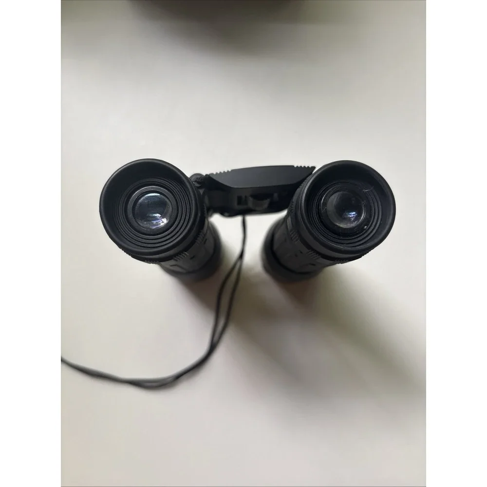 Bushnell 16x32 Collapsible Binoculars 13-1632 (188ft at 1000 yds)